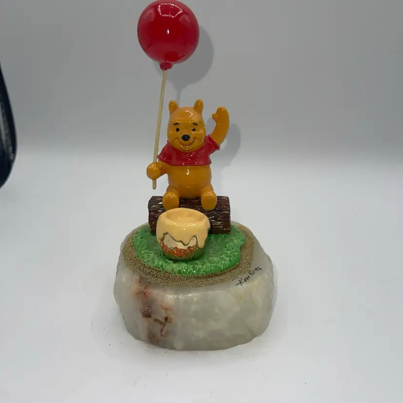 Ron Lee 1996 Winnie The Pooh Figure Signed  Numbered 476/1250 Onyx Base