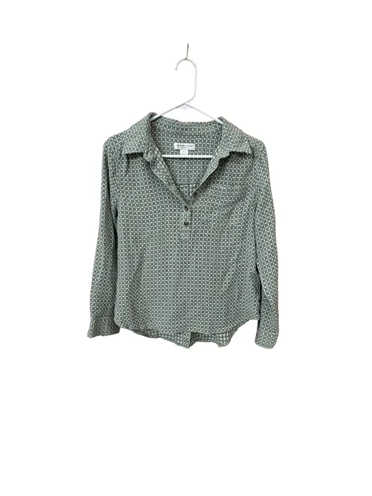 Christopher And Banks Petite Green White Square Button Down Back Long Sleeve Top Size PSmall