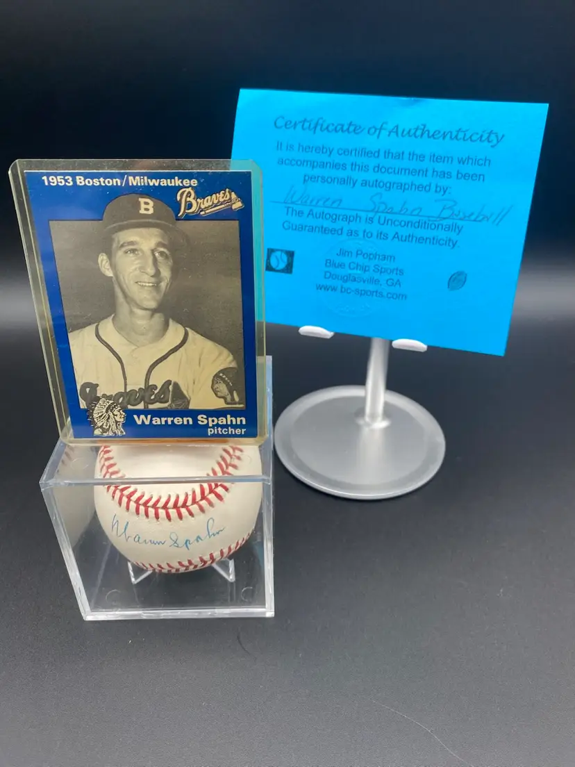 MLB Warren Spahn Authographed Basball w/ COA, Case & Card - Braves