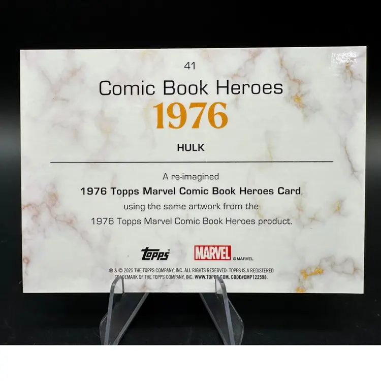 2025 Marvel Topps Comic Books Heroes 1976 Hulk Gold  Raywave 146/150 Parallel