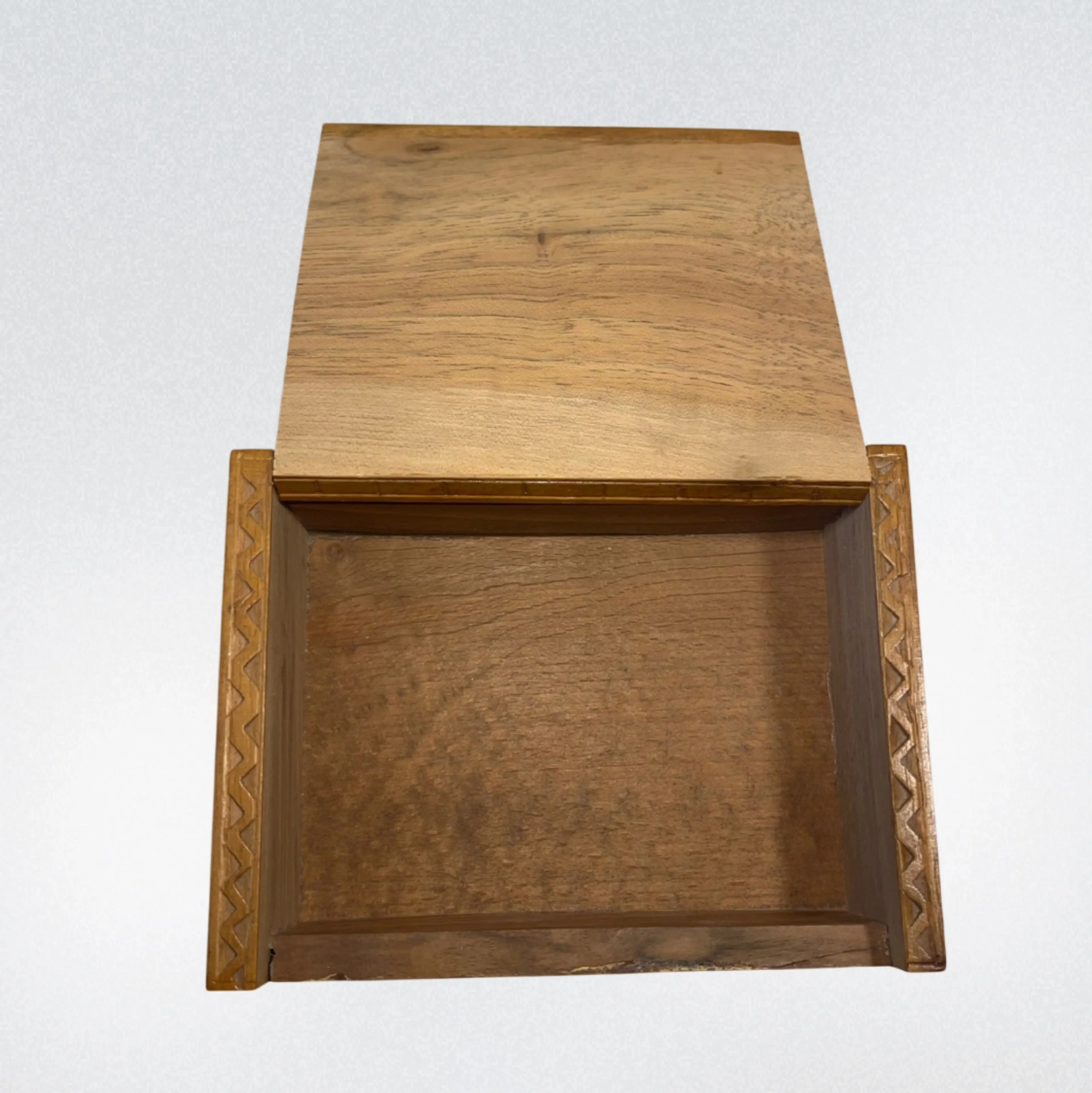 Image 2 of 6