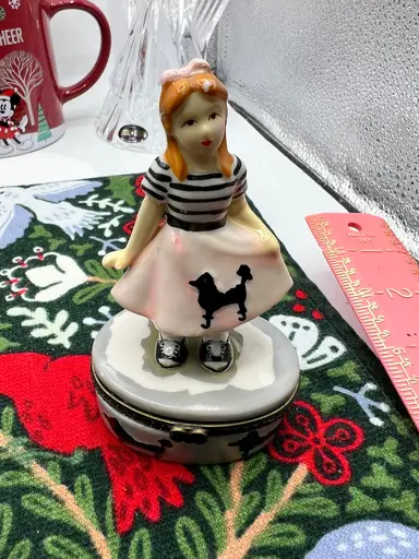 I Got Trinkets A lot Of Trinkets