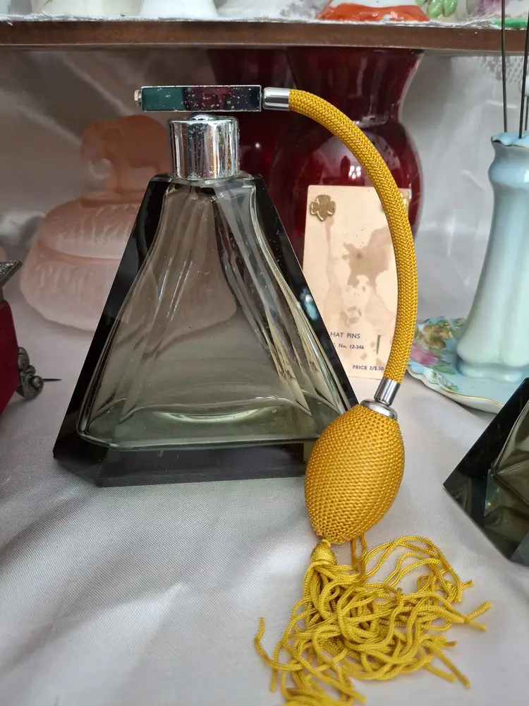 268 Vintage German Crystal Atomizers - Winner's Choice