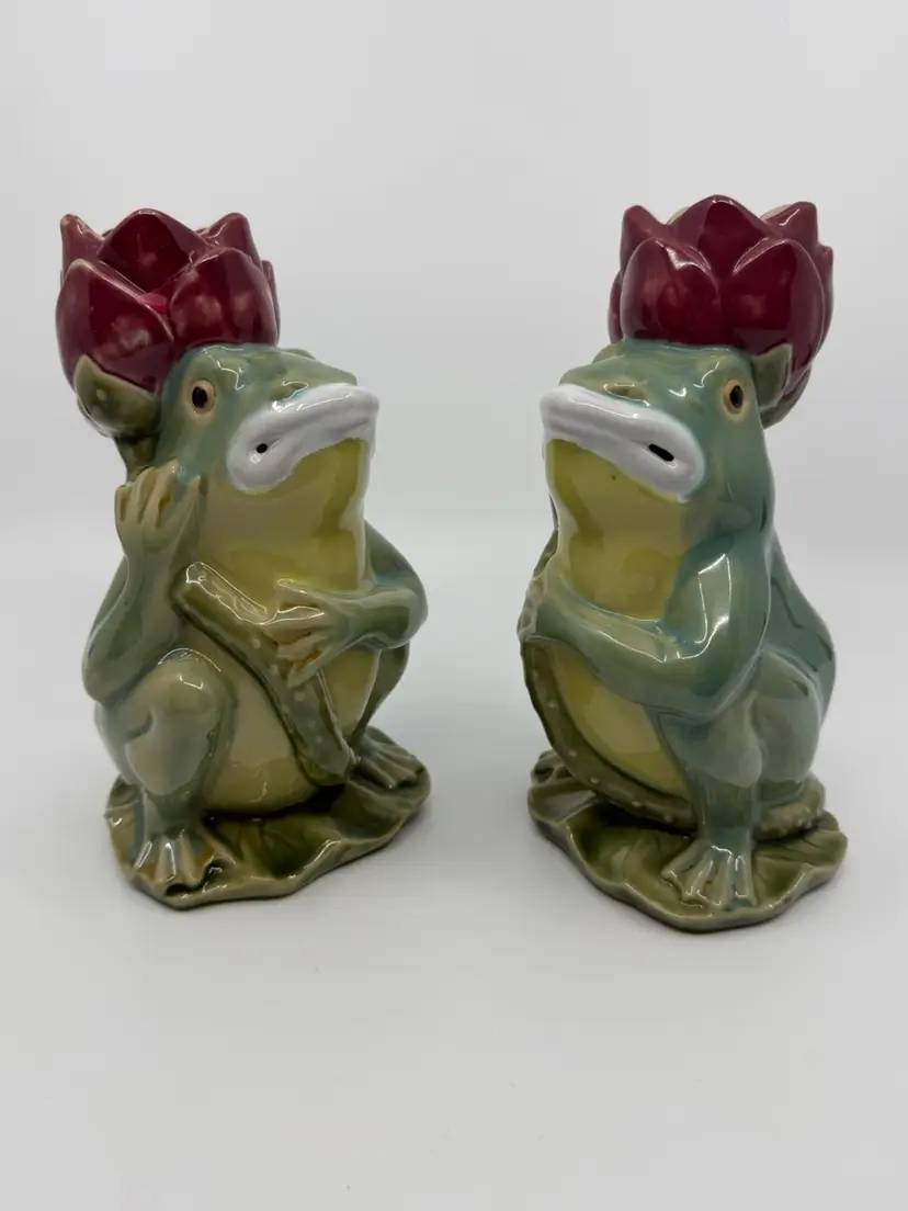 Vintage Pair Of Majolica Frog & Lotus Candleholders Wan Jiang Chinese