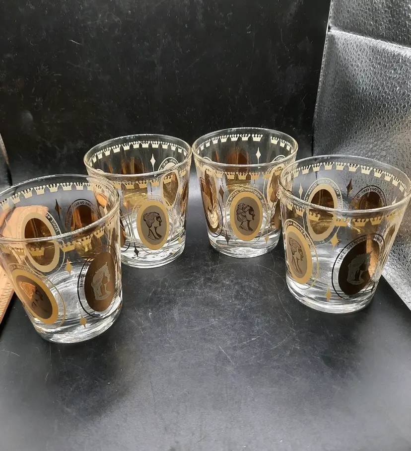Vintage Set of 4 Queens and Courtesans Double Shot Rocks Glasses Gold and White.
