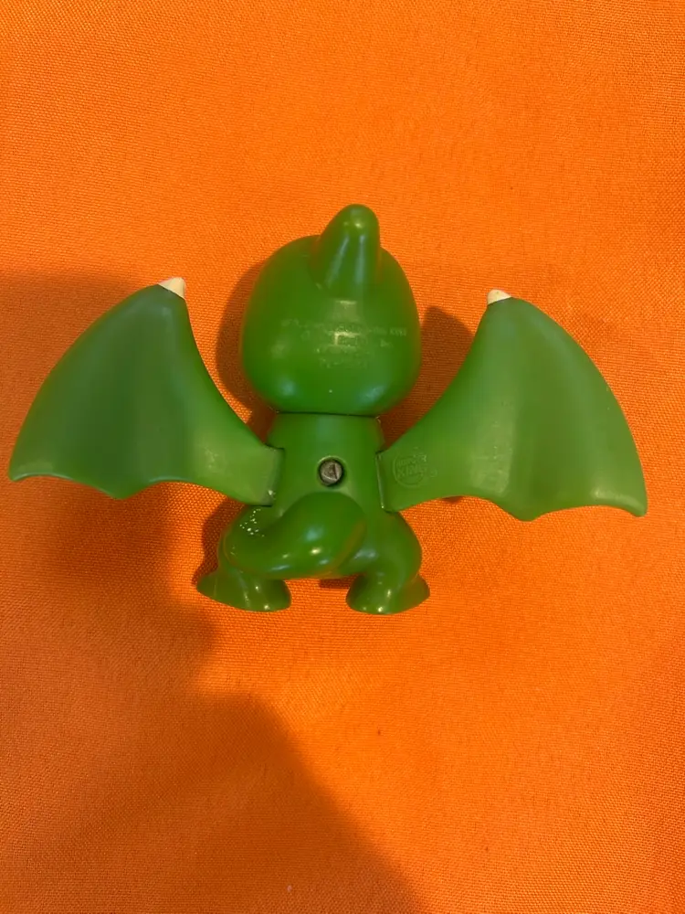 Green Shoyru Neopets Burger King 2006 Toy Rare