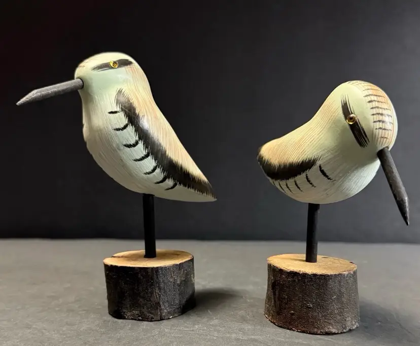 Pair Of Heritage Mint Carved Wood Hand-Painted Shore Birds Sandpiper Figurines