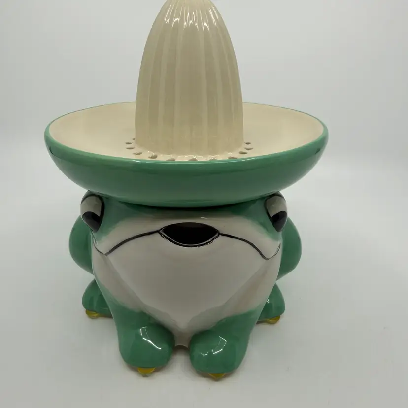 Kitchen Notions Country Living Ceramic Green Frog Juicer Cracker Barrel 8.25”