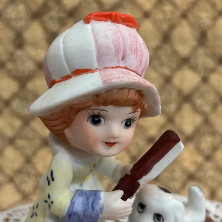 Vintage Daeko Ceramic/Bisque Figurine Girl Dog Bath Made In Korea.