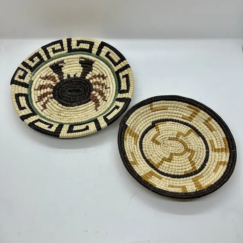 Vintage Lot Of 2 African Hand Woven Basket Dishes Crab Southwestern Tribal
