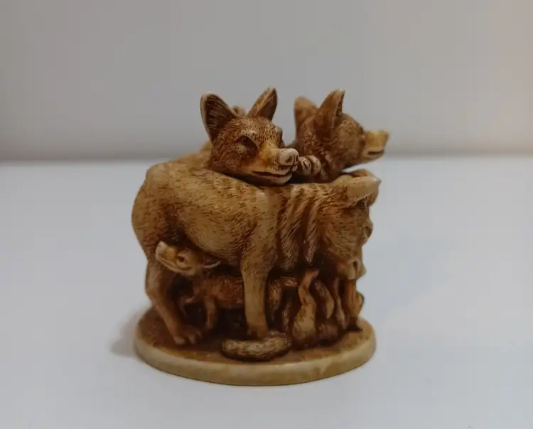 Harmony Kingdom DEN MOTHERS Trinket Box; Peek a Boo!