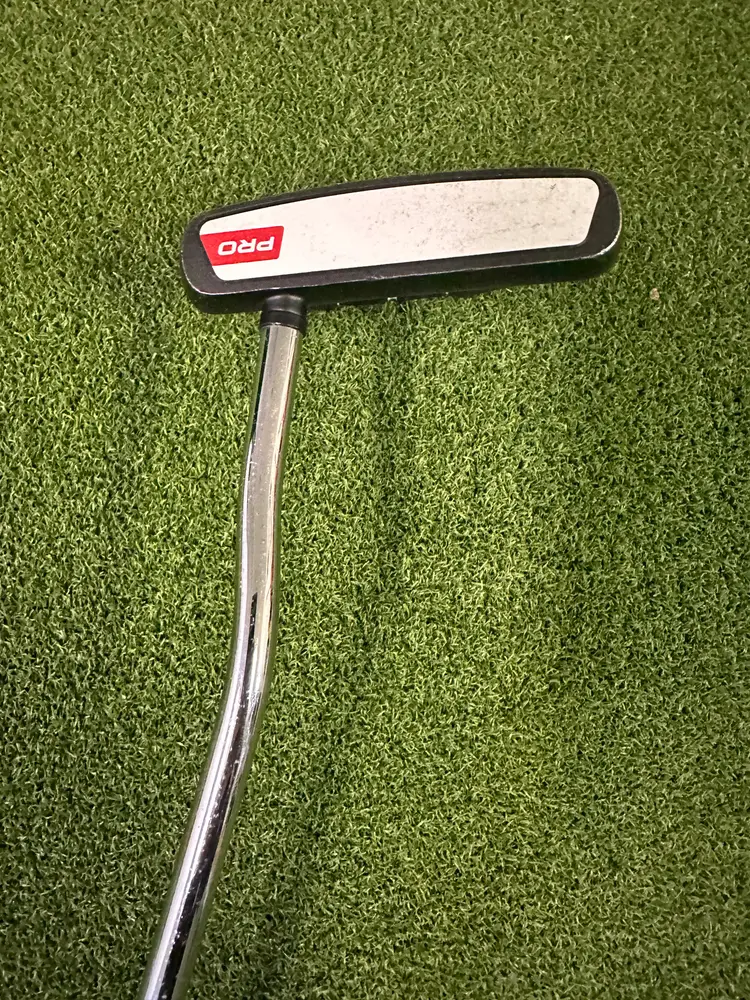 Odyssey White Hot V-line Pro 35”