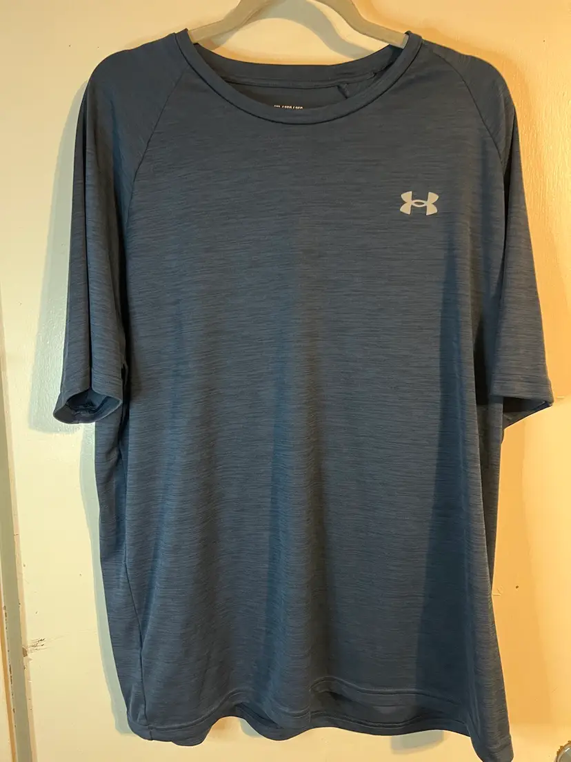 Mens 2xl Under Armor Tshirt