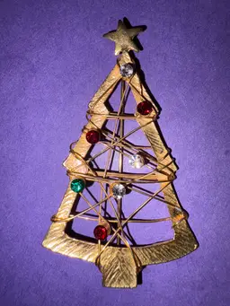 Vintage Gold Tone Christmas Tree Brooch ~ Wire Wrapped With Multicolored Rhinestones