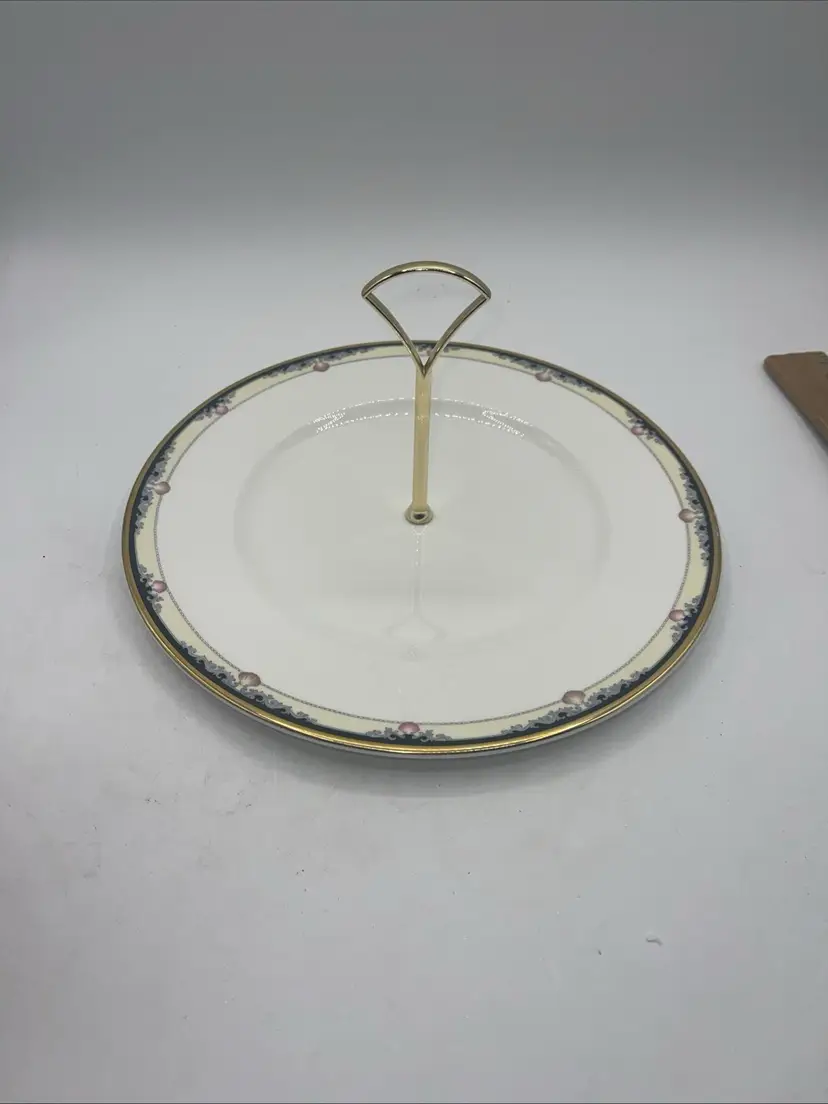 Royal Doulton RHODES Round Serving Plate with Gold Handle, Made in England 10.5”