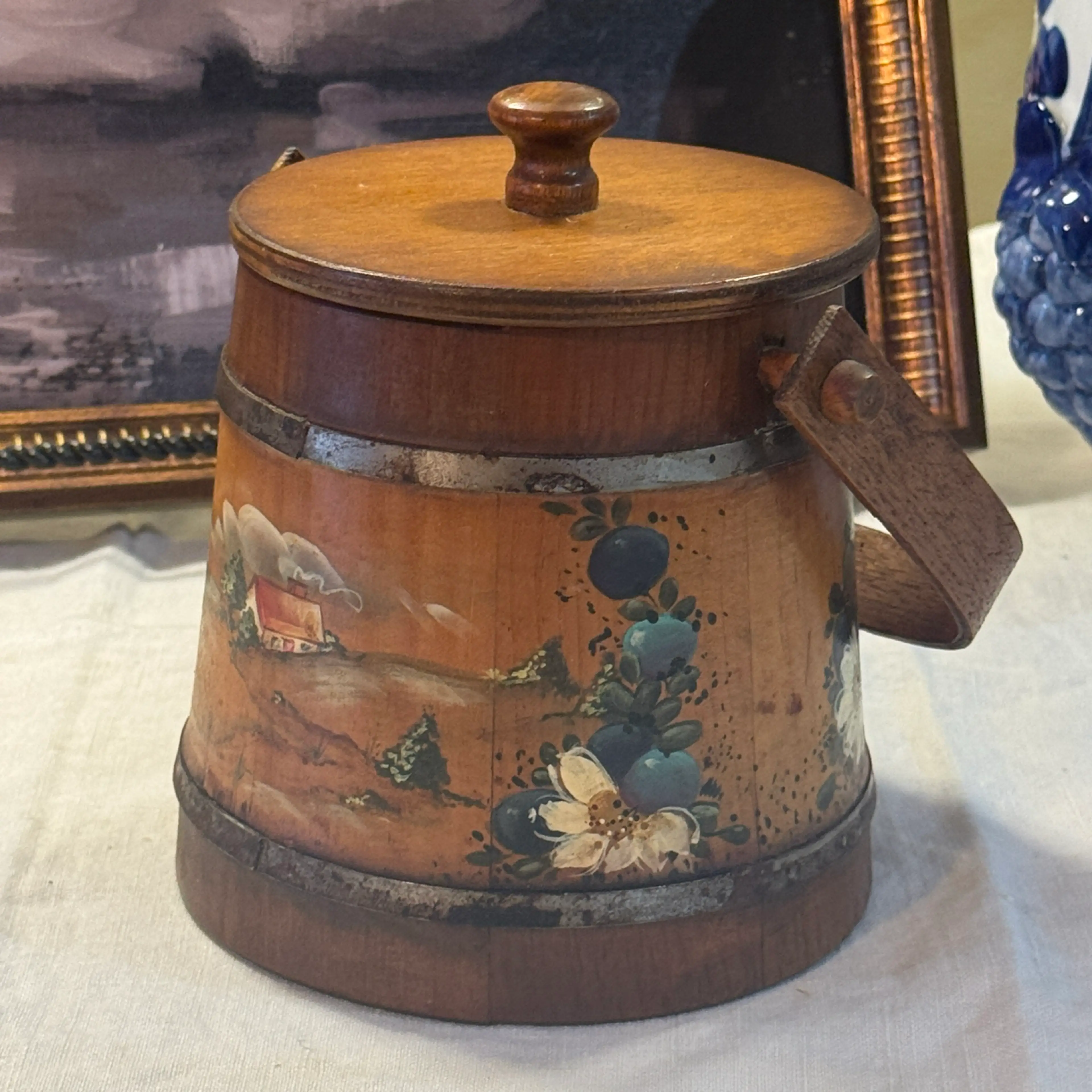 Image 2 of 8