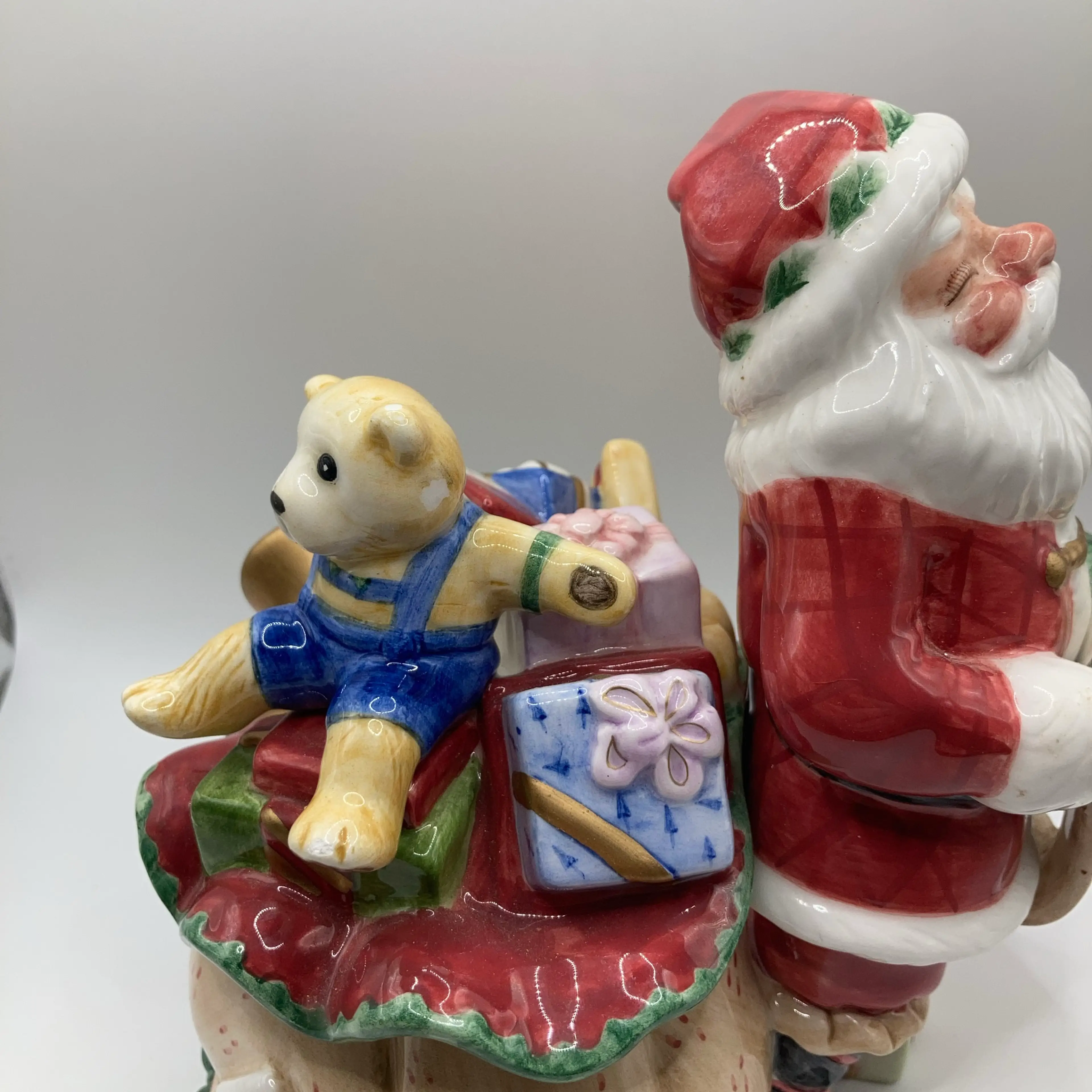 Image 4 of 17