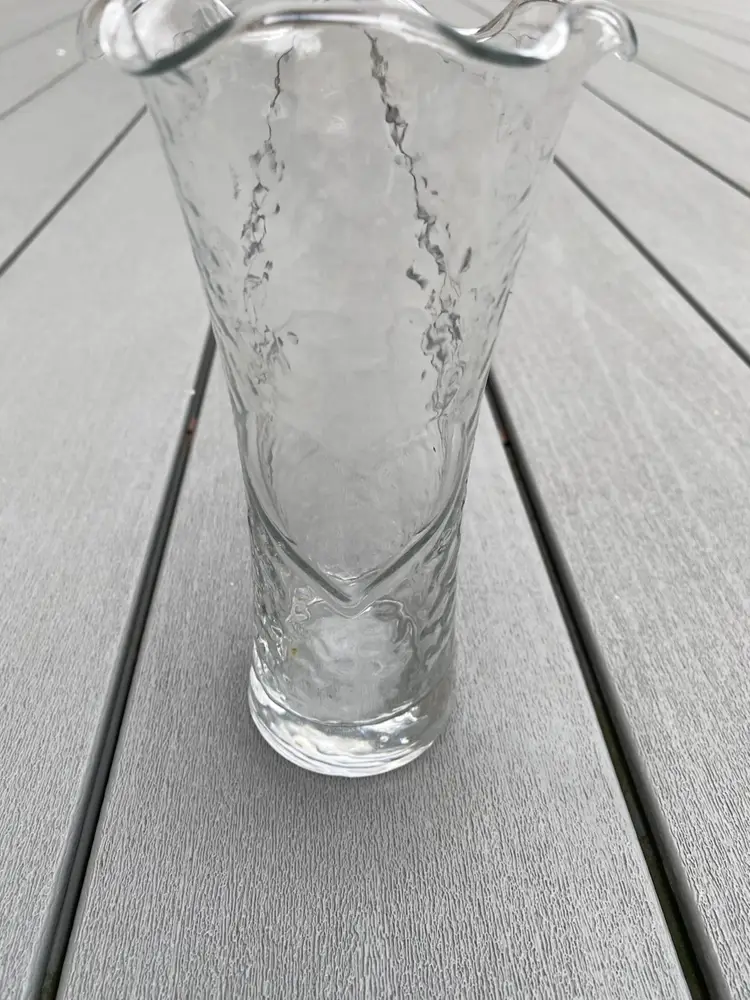 VINTAGE ANCHOR HOCKING HEART VASE