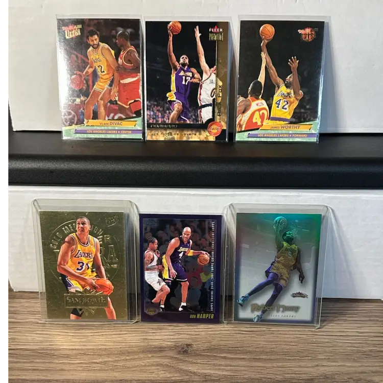 04 - Lakers Lot