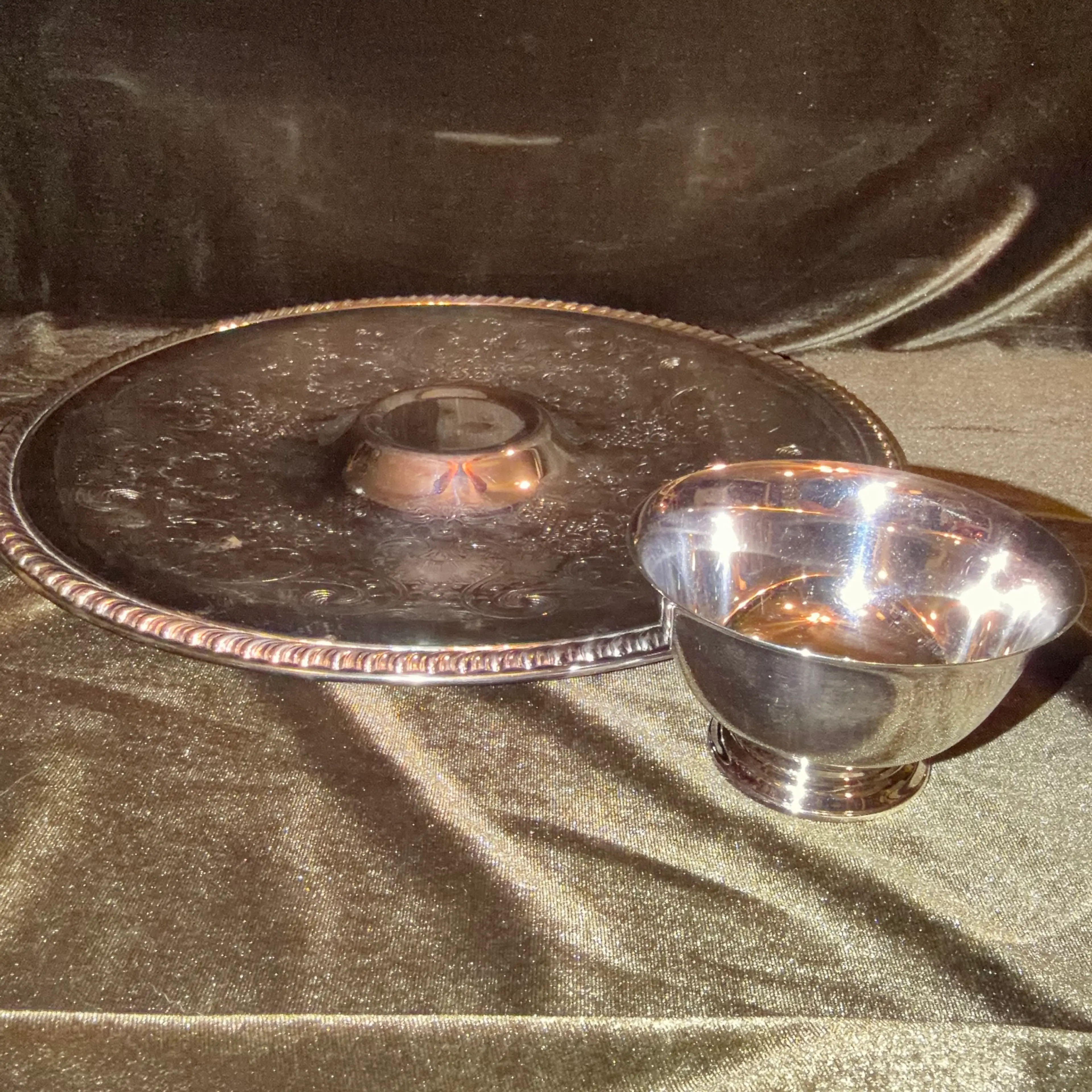 Image 2 of 6