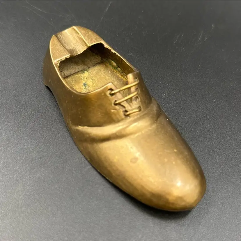 Vintage brass shoe ashtray shoe figurine, paper weight