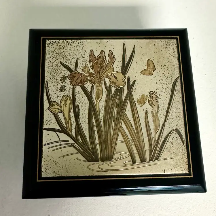 Vintage Japanese Black Lacquered Westland Co Music Box Plays “Evergreen” w/ Tags