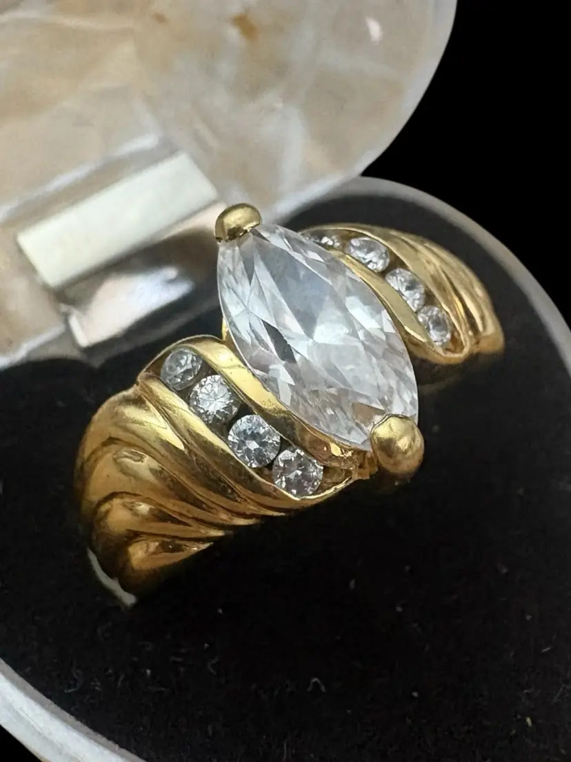 #01 88. 925 Gold Vermeil Vintage CZ Ring- Sz 9