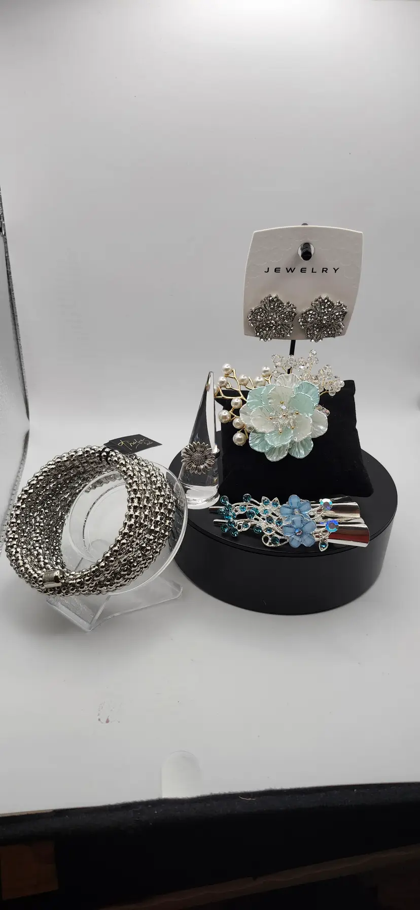 : "Versatile Jewelry & Hair Accessories Set: Bracelet, Brooch, Earrings, Ring, Clips"