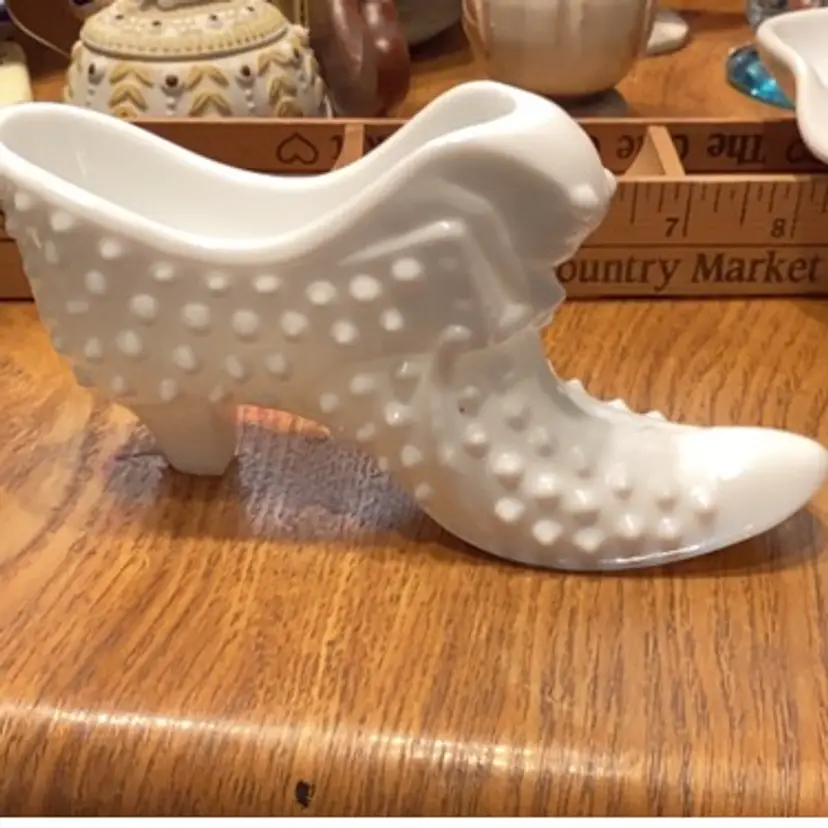 Fenton Shoe Hobnail