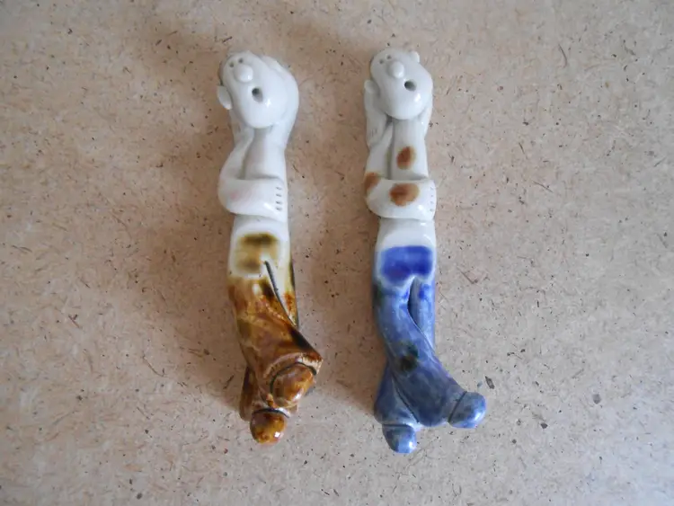 Set of 2 Ceramic Men Knife and Eating Utensil Rests