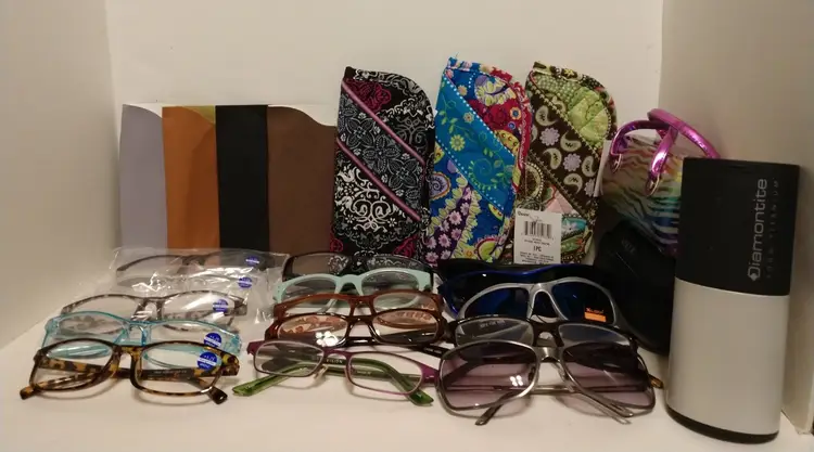 Mixed Lot of 15 Pairs Reading Glasses and 10 Cases