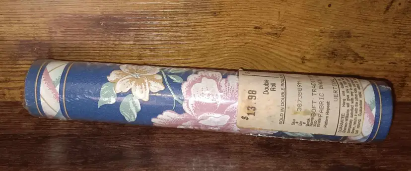Vintage Double Roll of Soft Traditional Flowers Wall Border Paper