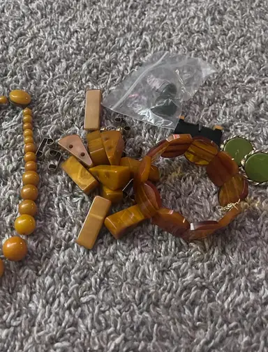 Bakelite And More!! 🥰