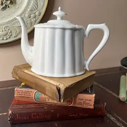 028 White Ceramic Wall Hanging Or Shelf Sitter Book End Teapot Repaired Handle 6.25" X 9" X 2.5"