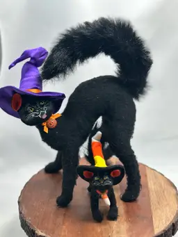 ANNALEE 2009 Large Retired Black Cats W Purple Witch Hat And Small Scaredy Cat