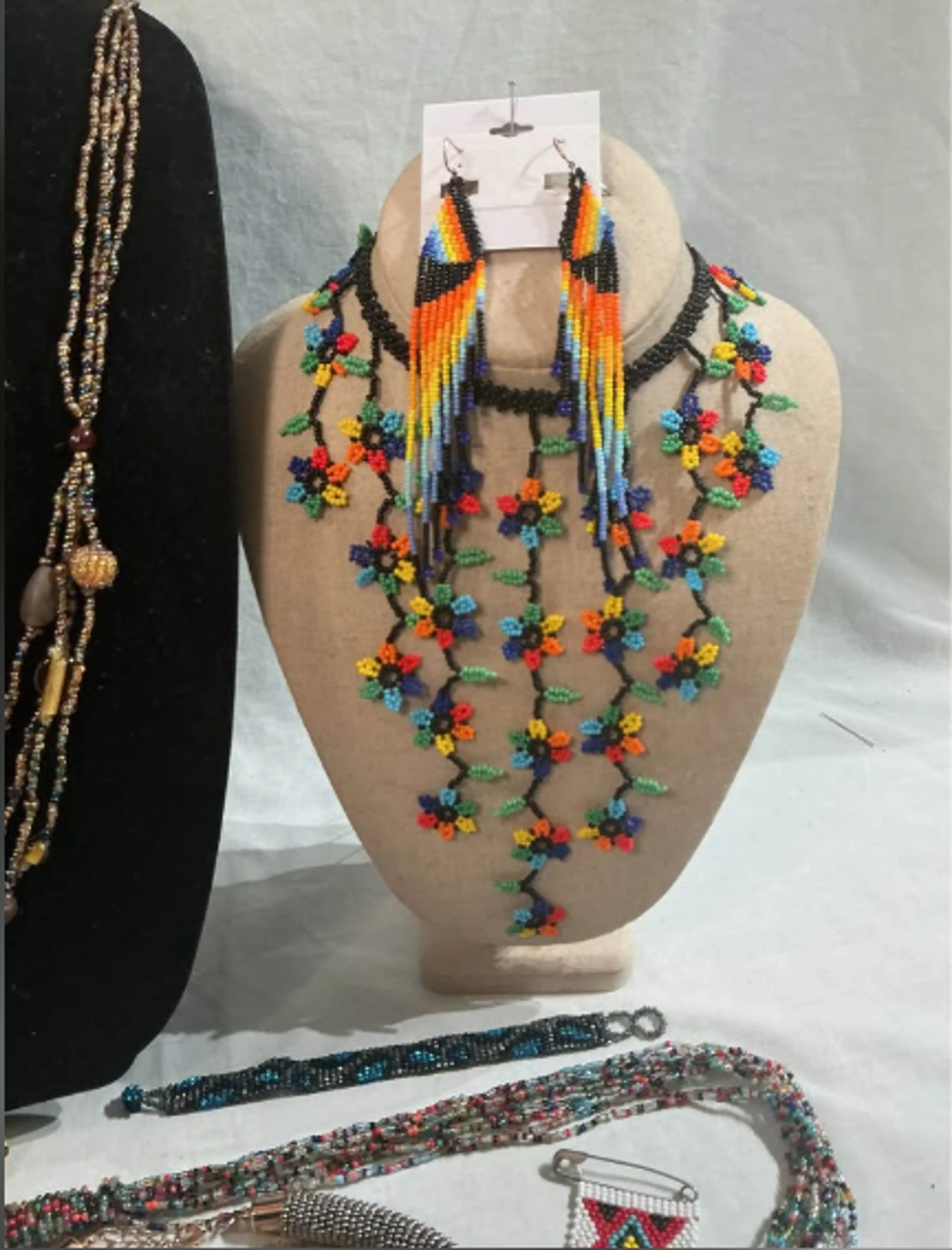 Image 4 of 6