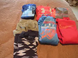 Lot 7 Fleeve Sweatshirts Puma Under Armour Nike Eddie Bauer ETC