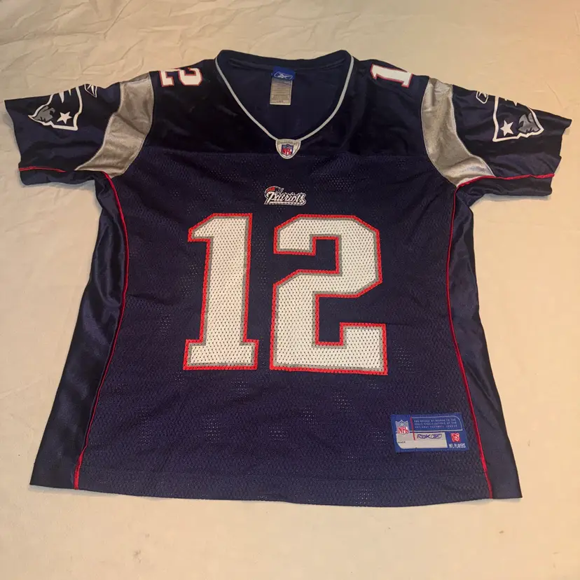 Youth used Tom Brady Jersey