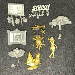 01 - Choice Of One - JJ Brooches - Starting Bid $6