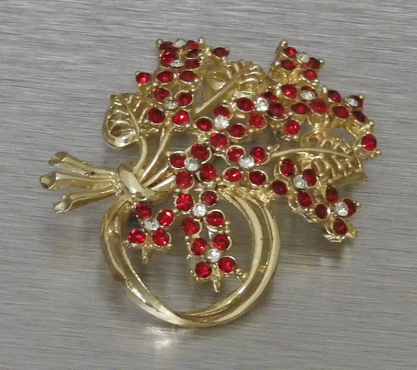Coro  Boquet Of Flowers Brooch