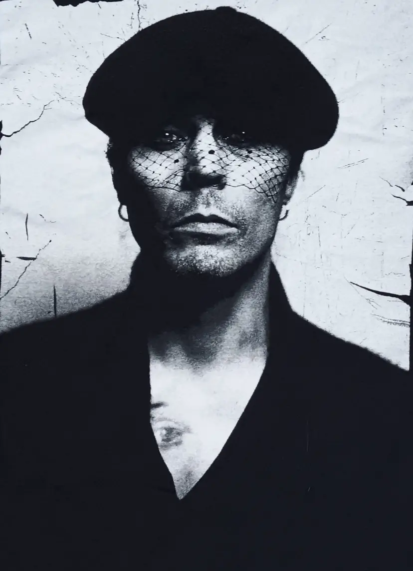 HIM Ville Valo t-shirt Neon Noir Tour Concert heartagram guitar rock