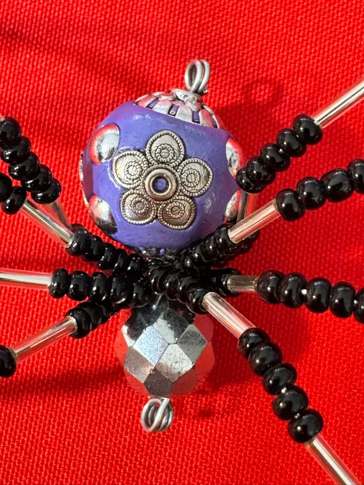 Christmas Spider Daddy Long Legs 5” Wide