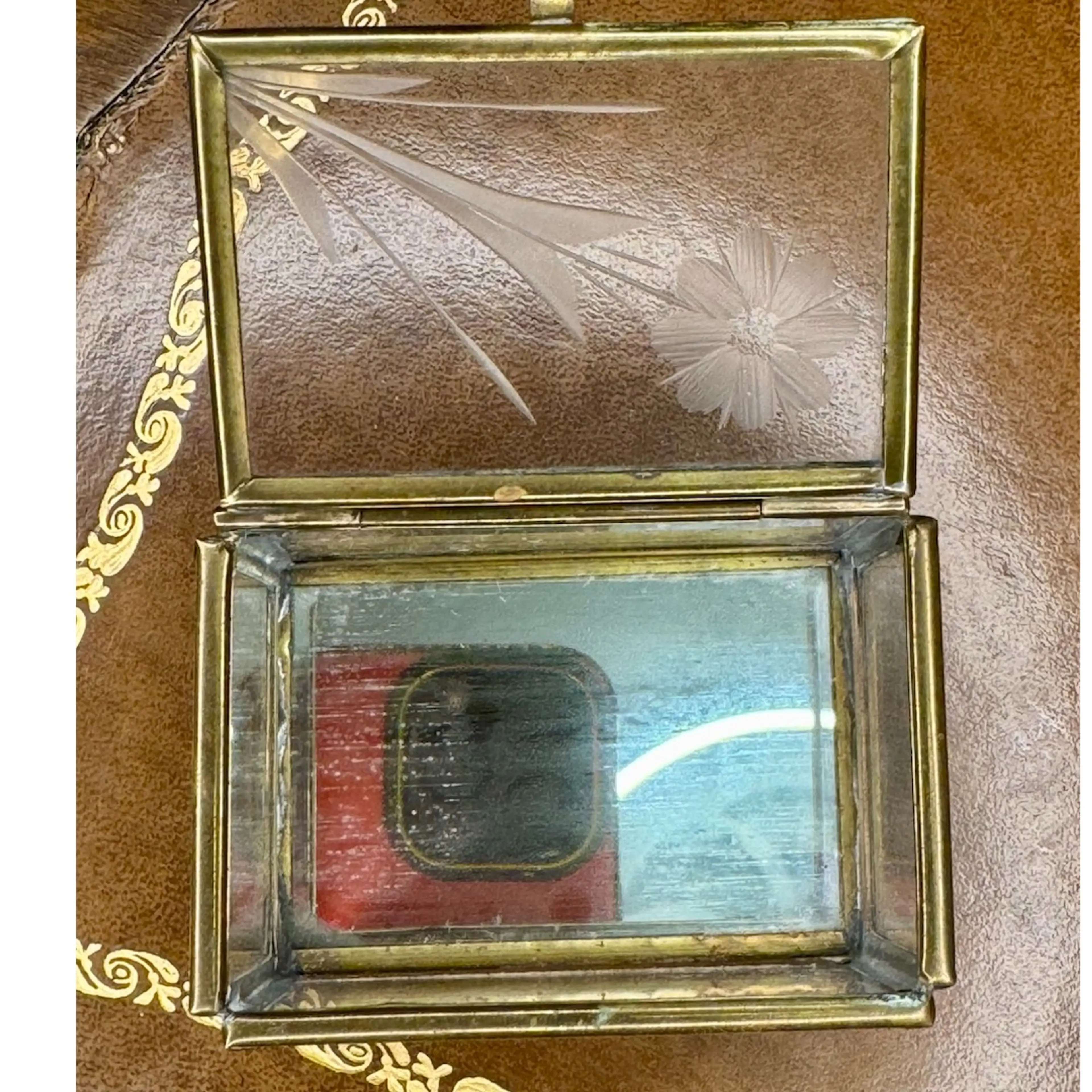 Image 2 of 4
