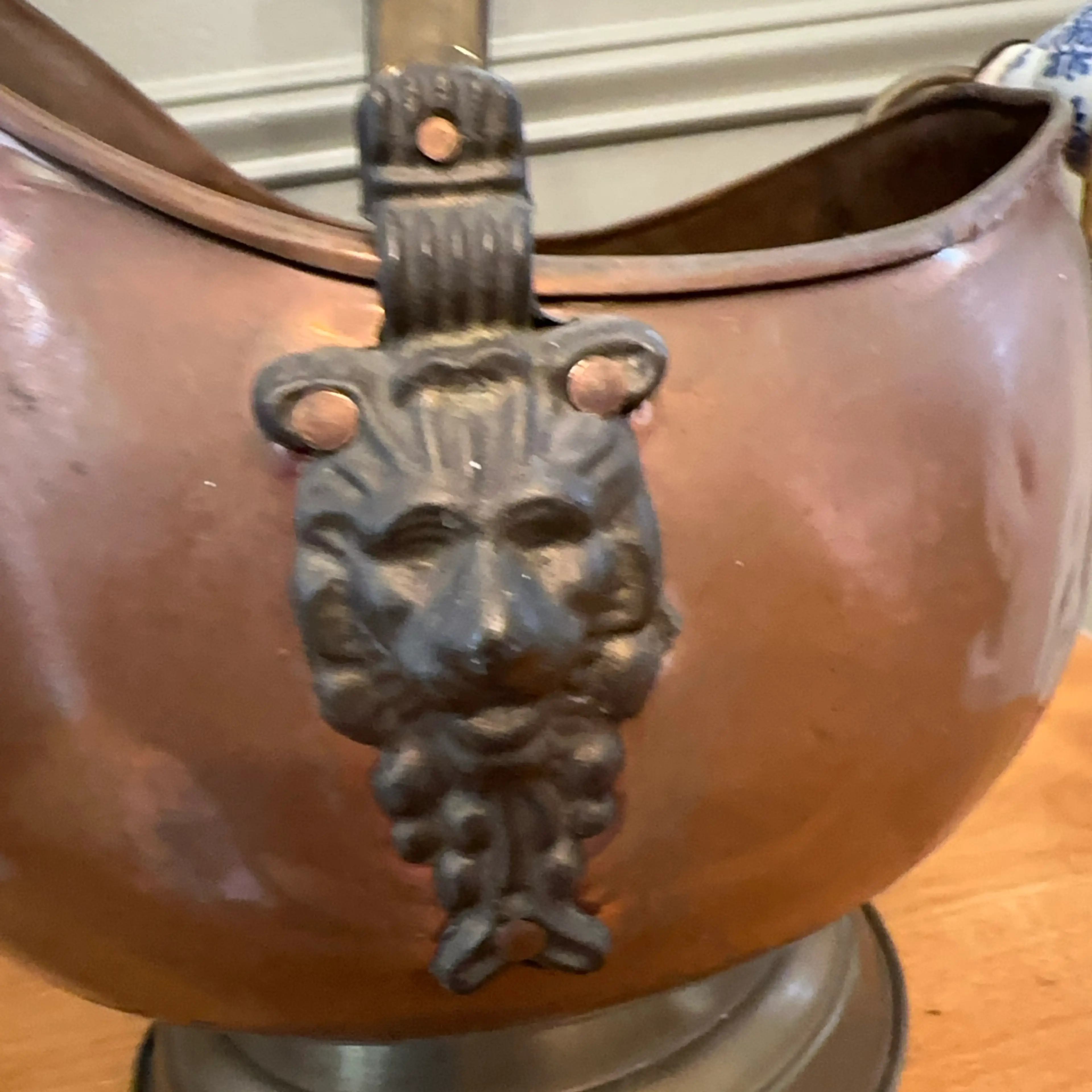 Image 4 of 6