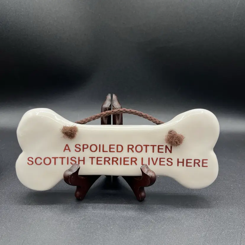 #22” Smoky Mtn Pottery 1994 Rotten Scottish Terrier Bone Wall Decor 8”