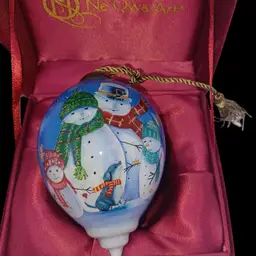 Ne’Qwa Art, Bless This Family” Artist Sarah Summers, Petite Princess-Shaped Glass ORNAMENT