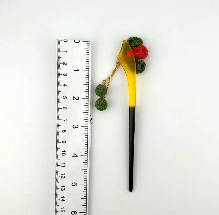 Vintage Lucite Hair Stick 5.5” Long