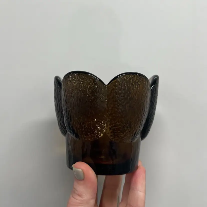 Brown Viking Glass Tulip Pebble Texture Candle Holder