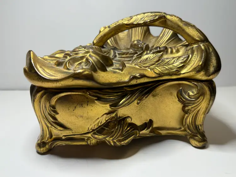 Antique Benedict 923 Trinket Box Jewelry Art Noveau Gilt Bronze Casket *Defect