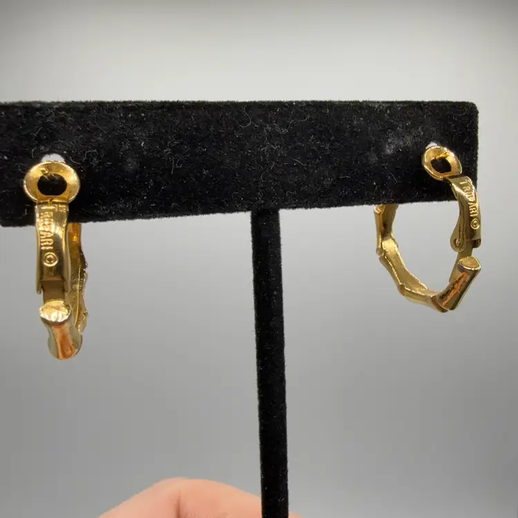 Crown Trifari Bamboo Gold Tone Hoop Pierced Earrings
